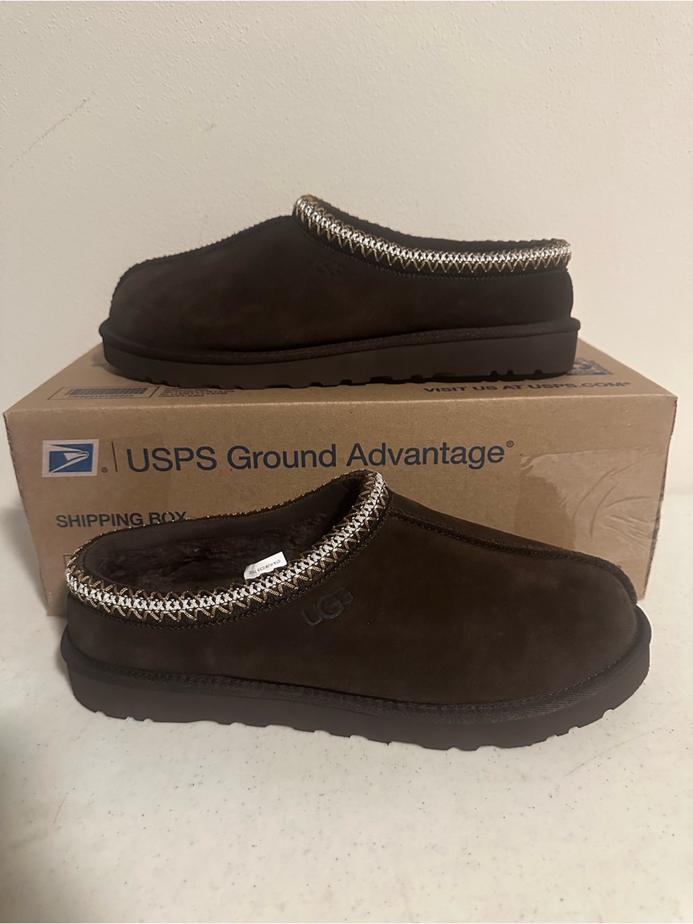 UGG Tasman Men's 10 Brown Suede Sheepskin Slippers NWOB